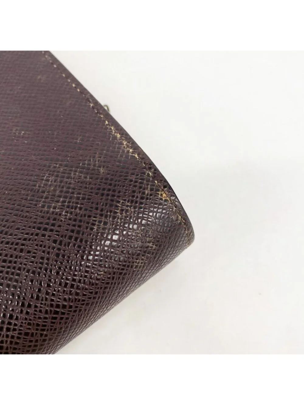 Louis Vuitton Clutch Taiga Baikal Acajou